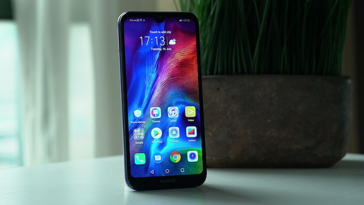 Honor 8S